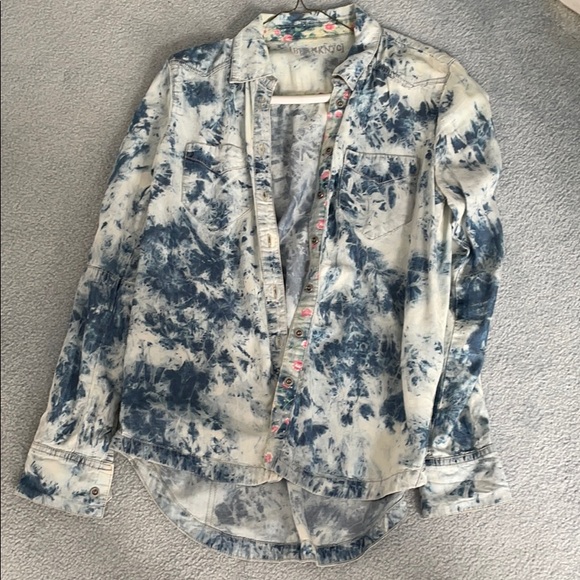 BlankNYC small bleached chambray buttondown shirt - Picture 1 of 4